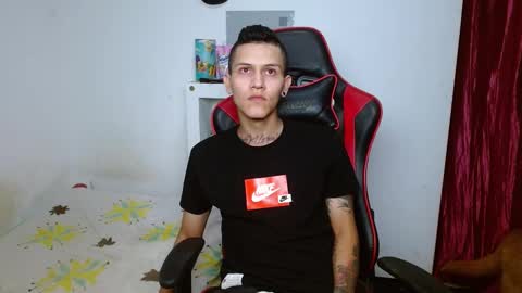 dick_monster23cm online show from 12.18.24