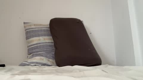 Im Julian  all cum shot videos here    online show from 02.22.25