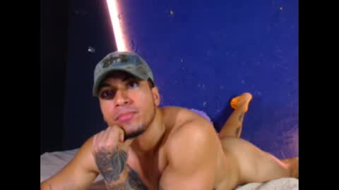 Snapshot of diego__cruz chatting on 02.21.25 Diego online show from 02.21.25