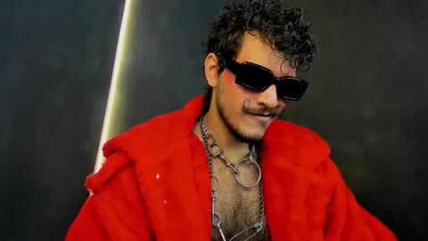 Snapshot of diemond_latinx98 chatting on 11.28.25 diemond_latinx98 online show from 11.28.25