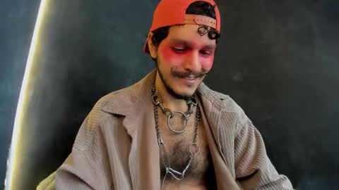 Snapshot of diemond_latinx98 chatting on 12.02.25 diemond_latinx98 online show from 12.02.25