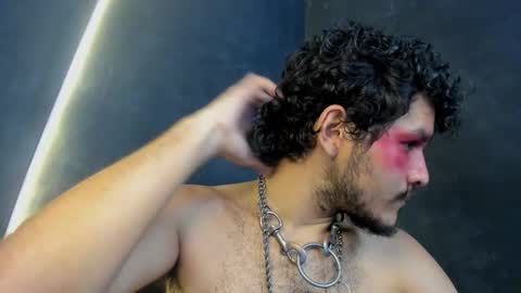 Snapshot of diemond_latinx98 chatting on 12.04.25 diemond_latinx98 online show from 12.04.25