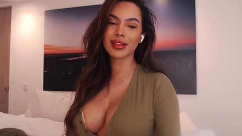 Snapshot of diione chatting on 03.08.26 Diiione online show from 03.08.26