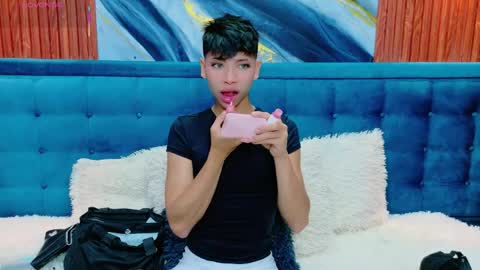  DILAN online show from 04.29.26