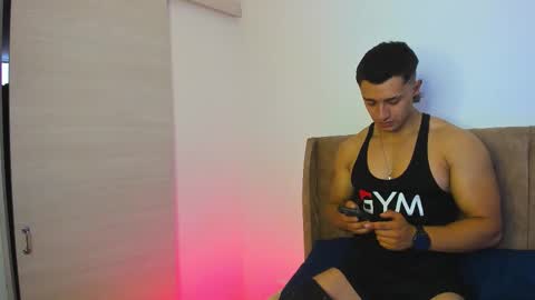 Snapshot of dilan_coy chatting on 01.15.26 Dilan Coy online show from 01.15.26