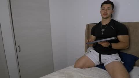 Snapshot of dilan_coy chatting on 03.09.26 Dilan Coy online show from 03.09.26