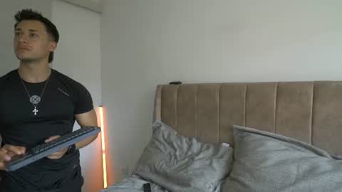Snapshot of dilan_coy chatting on 07.22.26 Dilan Coy online show from 07.22.26