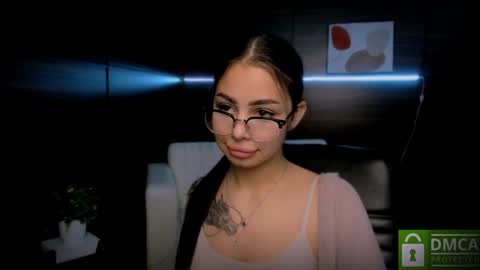 Snapshot of dilara_best chatting on 12.20.24 Dilyanude in pvt online show from 12.20.24