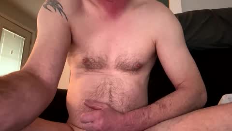 Snapshot of dill327 chatting on 03.31.26 dill327 online show from 03.31.26