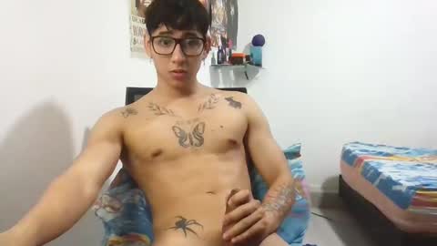 Snapshot of dillom420 chatting on 02.26.25 dillom420 online show from 02.26.25