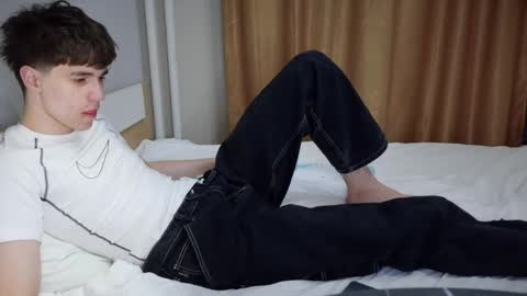 Snapshot of dimamozaev400 chatting on 04.20.26 Dima online show from 04.20.26