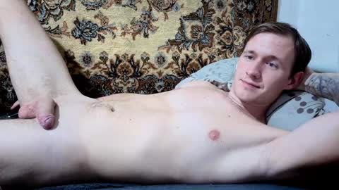 Snapshot of dimastyzzz chatting on 01.08.25 Dimetriusen online show from 01.08.25