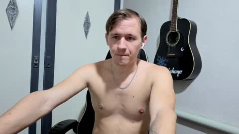 Snapshot of dimastyzzz chatting on 02.04.25 Dimetriusen online show from 02.04.25