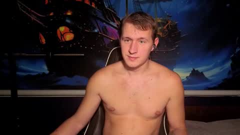 Snapshot of dimastyzzz chatting on 11.25.25 Dimetriusen online show from 11.25.25