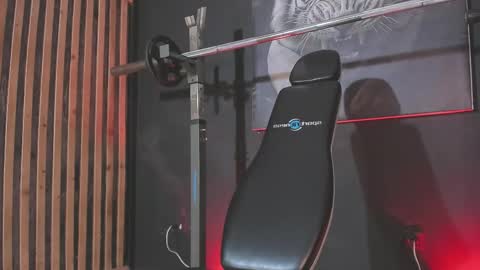 Snapshot of dimitrideluxe chatting on 12.16.25 Dimitri online show from 12.16.25