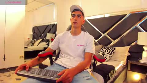 Snapshot of dimitryhank chatting on 12.28.24 Cristian online show from 12.28.24