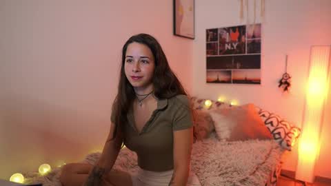 Snapshot of dina_caguimbal chatting on 03.08.26 Dina online show from 03.08.26