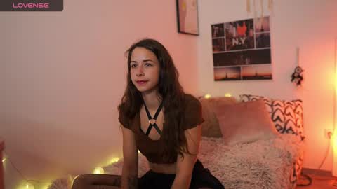 Snapshot of dina_caguimbal chatting on 03.12.26 Dina online show from 03.12.26