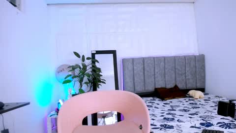 DINA online show from 09.19.25