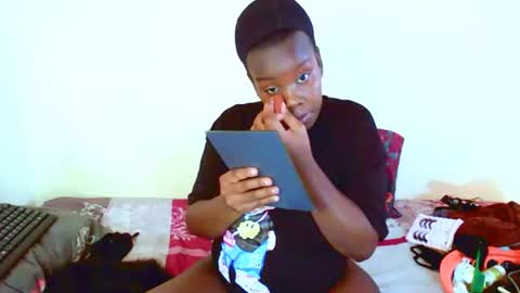 Snapshot of dinnydakrazx chatting on 01.24.25 dinnydakrazx online show from 01.24.25
