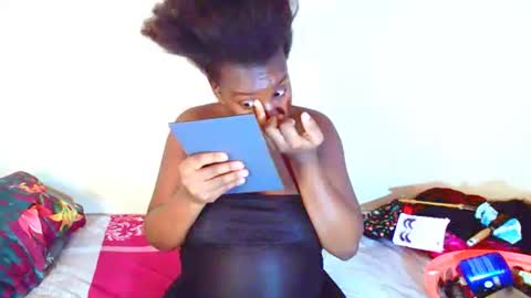 Snapshot of dinnydakrazx chatting on 02.03.25 dinnydakrazx online show from 02.03.25