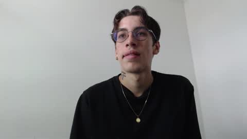 Snapshot of dio_star chatting on 11.13.25 Dio online show from 11.13.25