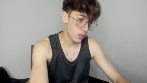 Snapshot of dio_star chatting on 12.16.25 Dio online show from 12.16.25