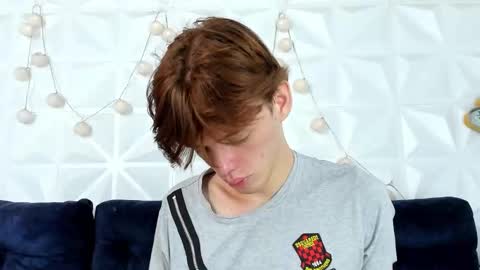 Snapshot of dioniso_69 chatting on 02.22.25 apollo online show from 02.22.25