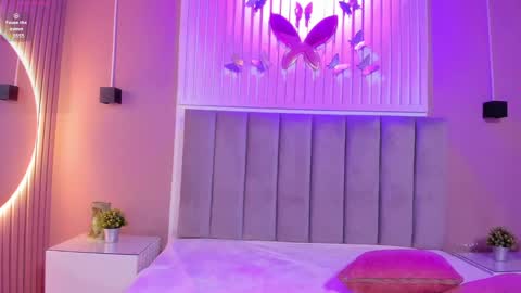 Cristal  online show from 09.30.25