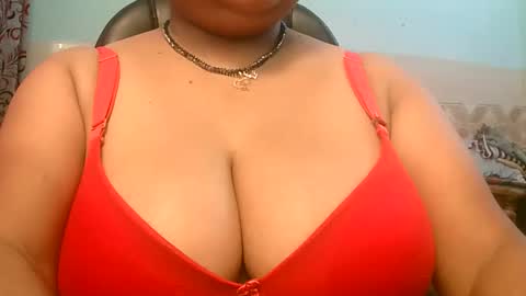 Snapshot of dipa2345 chatting on 10.11.25 dipa2345 online show from 10.11.25