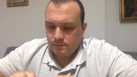 Snapshot of dirme chatting on 01.01.25 dirme online show from 01.01.25