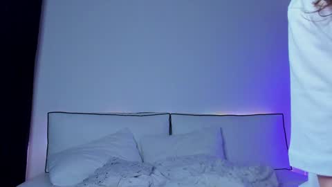 Snapshot of diroill chatting on 01.08.25 Hailey online show from 01.08.25