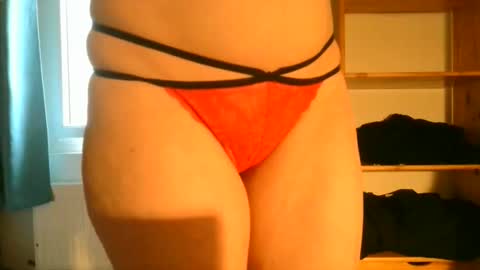 Snapshot of dirrty_girl_ chatting on 10.13.25 Shelly online show from 10.13.25