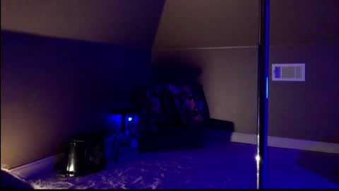 Daisy Wylde online show from 03.11.25