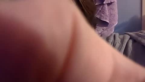 Snapshot of dirtydogsday chatting on 11.22.25 Dirtydog online show from 11.22.25