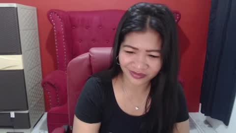 Snapshot of dirtyfungirl chatting on 12.11.24 LatexQueen online show from 12.11.24