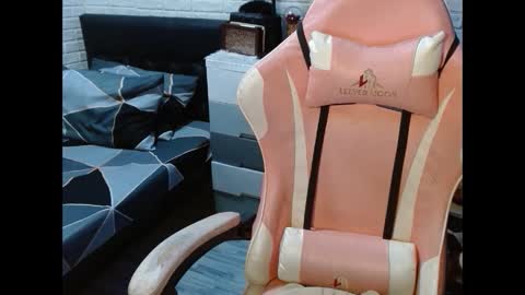 Snapshot of dirtylexa31 chatting on 02.16.25 LEXA online show from 02.16.25