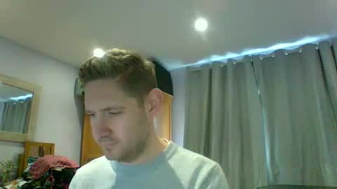 Exhibitionist Ben online show from 12.17.25