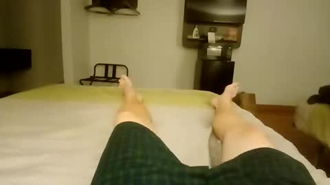 dirtypop2001 online show from 12.20.25