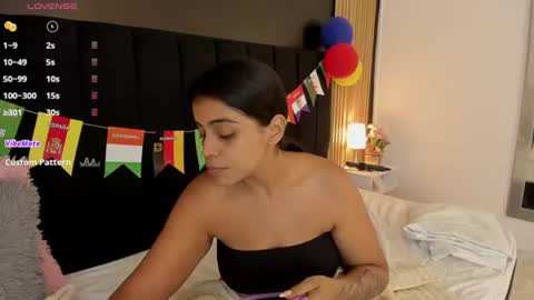 Soffie - Valentina - Yuya  Astro online show from 07.02.26