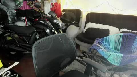 Snapshot of dirtyvalentina4u chatting on 01.23.25 dirtyvalentina4u online show from 01.23.25