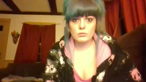 Snapshot of dirtyxhippie21 chatting on 11.06.25 Crystal online show from 11.06.25