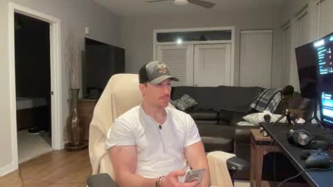 Snapshot of discgolf4life chatting on 03.10.25 JustinDulgeXXX online show from 03.10.25