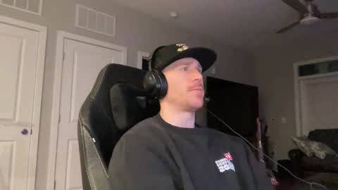 Snapshot of discgolf4life chatting on 02.24.26 JustinDulgeXXX online show from 02.24.26