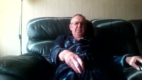 Snapshot of discovery63 chatting on 02.16.26 discovery63 online show from 02.16.26