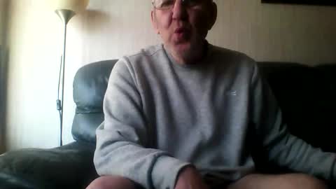 Snapshot of discovery63 chatting on 04.06.26 discovery63 online show from 04.06.26