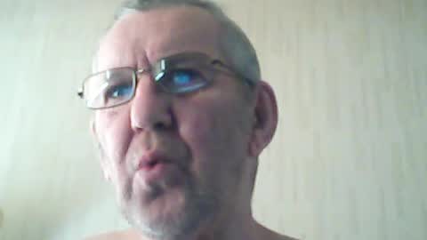 Snapshot of discovery63 chatting on 06.18.26 discovery63 online show from 06.18.26