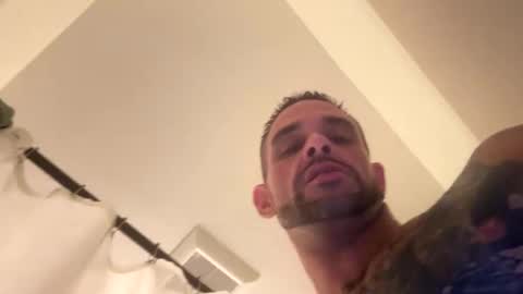 Snapshot of discreetdaddy333 chatting on 09.24.25 discreetdaddy333 online show from 09.24.25