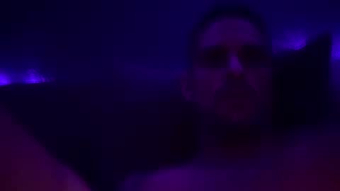 Snapshot of discreetdaddy333 chatting on 10.26.25 discreetdaddy333 online show from 10.26.25