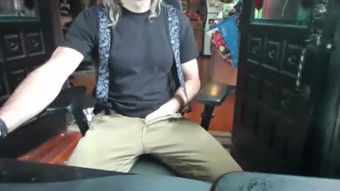 Snapshot of disgruntledyetti0101 chatting on 04.02.26 disgruntledyetti0101 online show from 04.02.26